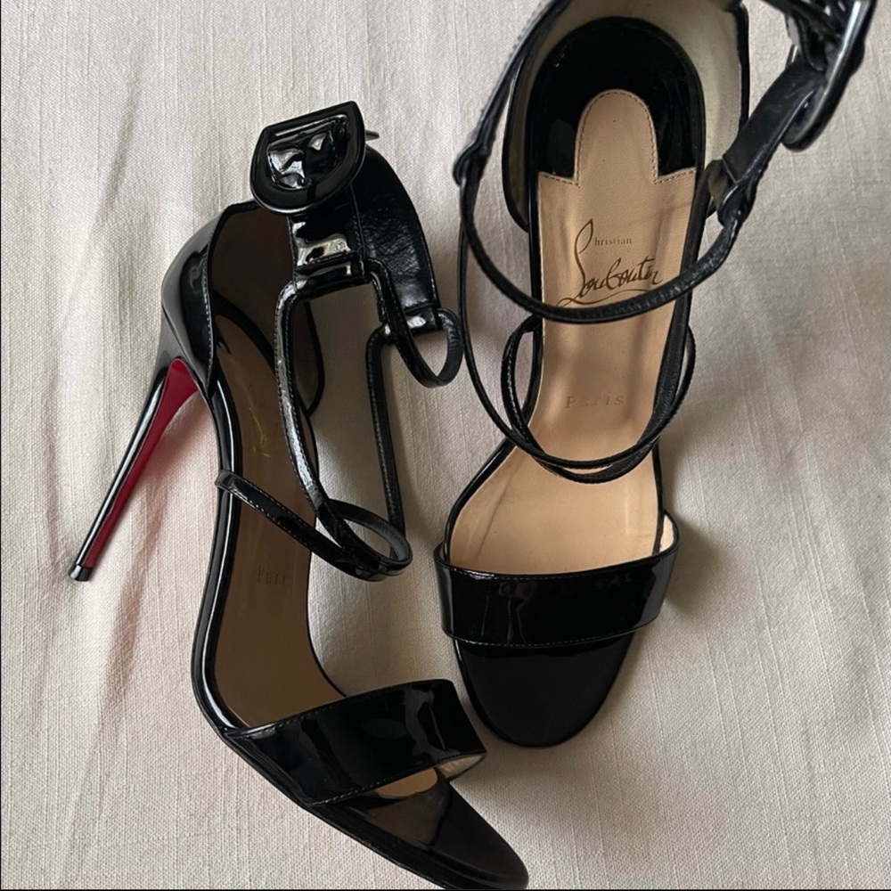 Christian Louboutin Choca Criss Sandal